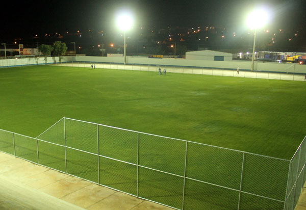 Seleção Brumadense de Futebol realizará jogo treino hoje (24) no Estádio Gilbertão