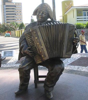 LUIZ GONZAGA COMPLETARIA 100 ANOS NESTA QUINTA 13