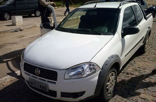 Brumado: Polícia Militar apreende Pick Up roubada