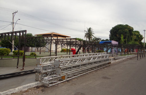 Brumado: Estrutura de camarote começa ser montada para o CarnaBrumado