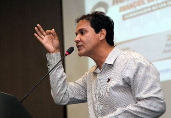 Prefeitos de Bom Jesus da Lapa e Serra do Ramalho (BA) têm bens bloqueados por fraude de R$ 12 mi à Educação