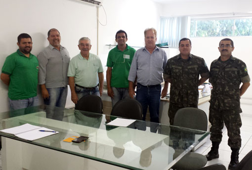 Representantes do Exército Brasileiro visitam Brumado para resolver problemas do Programa Carro Pipa