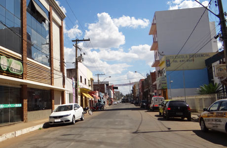 Brumado: Cinco notebooks foram roubados de faculdade, PM recupera um e prende suspeito