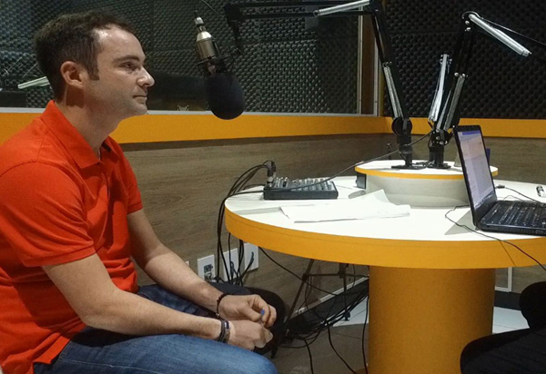 Pré-candidato a Prefeitura de Brumado, Fabrício Abrantes é entrevistado na Rádio Portal Sudoeste