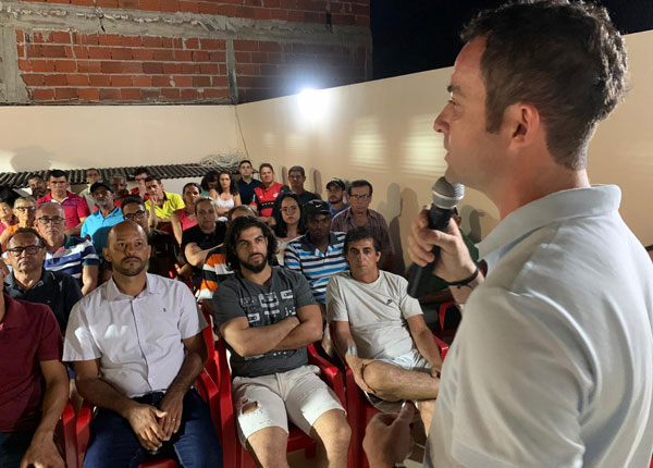 Brumado: Fabrício Abrandes realiza reunião com apoiadores