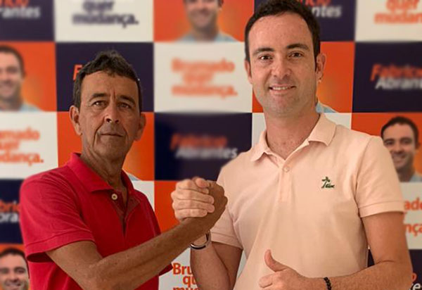Brumado: Fabrício Abrantes recebe apoio do ex-vereador Romar Pereira 