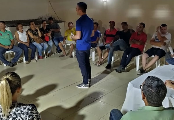 Brumado: Fabrício Abrantes lança site participativo e faz críticas ao prefeito