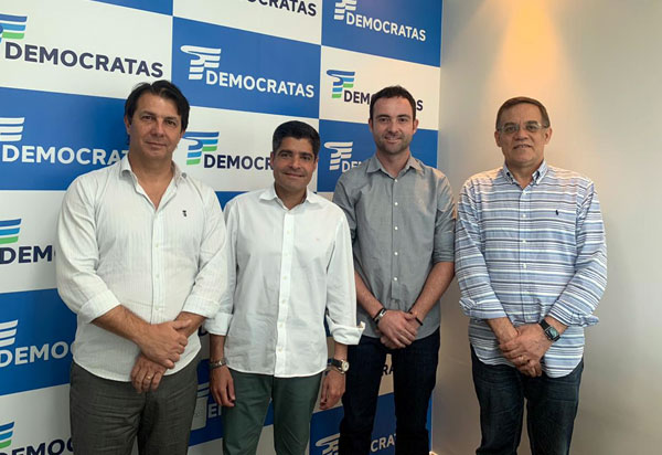 Brumado: Fabrício Abrantes filia-se ao Democratas e recebe apoio de ACM Neto à sua pré-candidatura