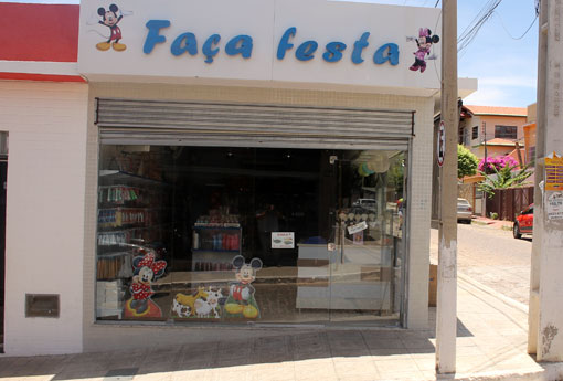 Faça Festa: iluminação e artigos para festas você encontra aqui