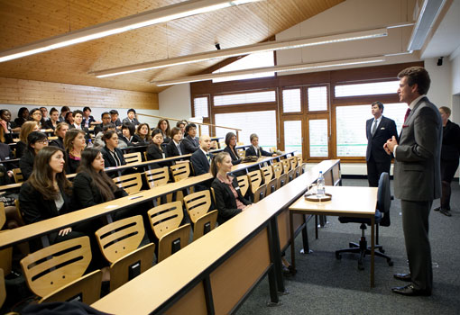 Entra em vigor a lei que facilita acesso de professores à universidade