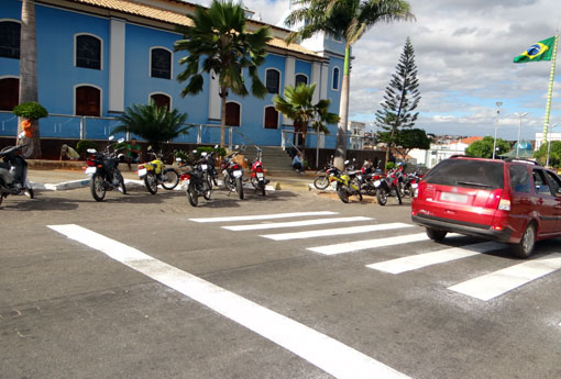 Brumado: SMTT lança nas redes sociais campanha educativa de respeito à faixa de pedestre