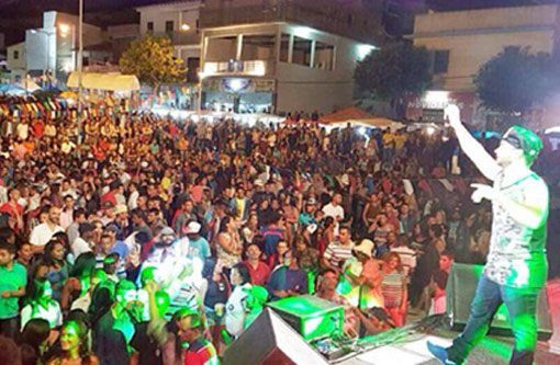 Fann Estourado faz participações especiais durante todos os 3 dias do São Pedro dos Olhos d’Água