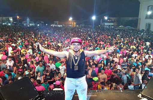 Fann Estourado 'O Baixinho da Ostentação' foi destaque no Carnaval de Rio de Contas e Piatã