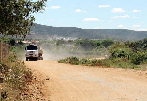 Brumado: Embasa elabora projeto de adutora para Tanquinho e região