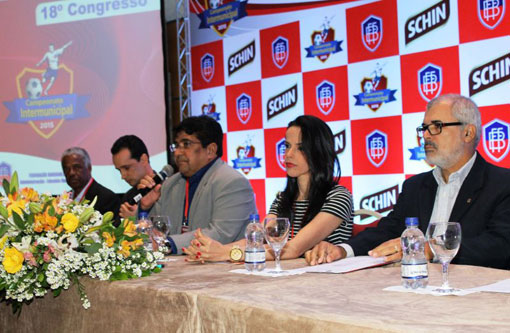 Com Congresso lotado, FBF lança o Intermunicipal 2015 em Salvador