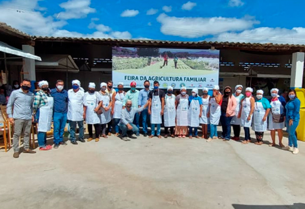 Feira da Agricultura Familiar de Brumado aconteceu no último sábado (07) no Mercado Municipal do São Félix