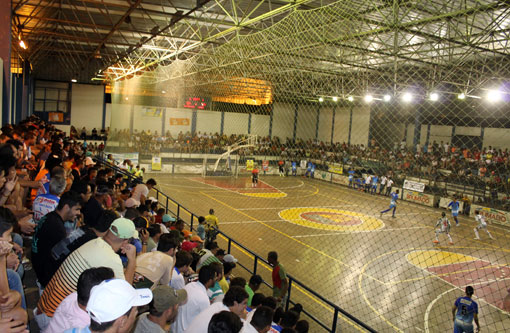 Feirense vence Bêda Futsal na primeira partida da final do Brumadense de Futsal