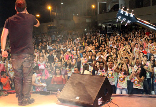 Brumado: comunidade católica se reuniu para prestigiar mais uma edição da Festa da Luz