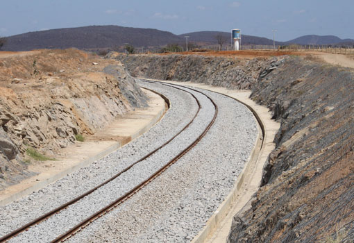 Chineses estudam liderar um consórcio para construir a Fiol