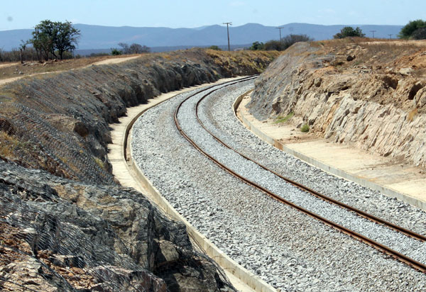 Bolsonaro afirma que trevo Caetité-Ilhéus da Fiol vai para concessão em 2020