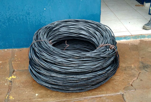 Policia Militar prende vereador que roubava fios em Presidente Jânio Quadros 