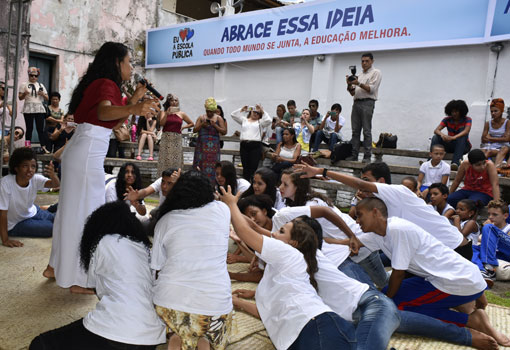 Estudantes de Caetité apresentam projetos artísticos e culturais na Flica 2017