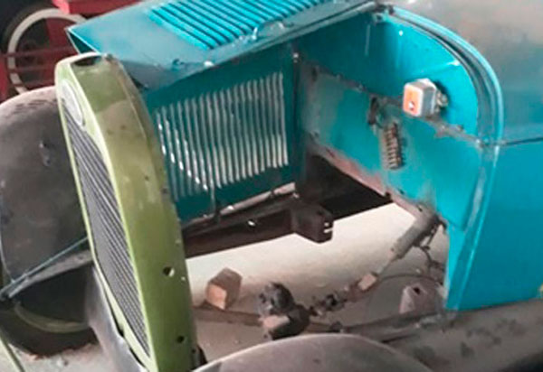 Brumado: Bandidos invadem Arquivo Histórico e furtam motor e caixa de câmbio da fobica de Monsenhor Fagundes