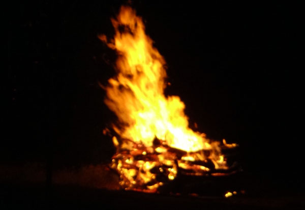 MP-BA pede a proibição de queima de fogos e fogueiras em três cidades baianas