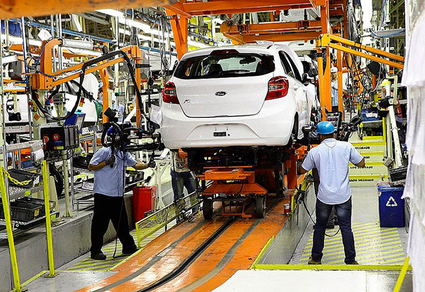 Ford encerra a produção de veículos no Brasil e fecha fábricas 