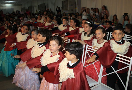 Brumado: Centro Educacional Monteiro Lobato realizou a formatura do 1º ano do Ensino fundamental 1