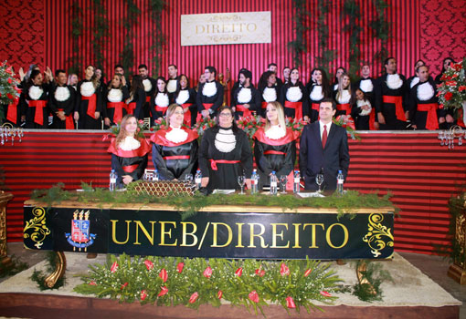 Brumado: Uneb Campus XX forma primeira turma do curso de Direito; veja as fotos