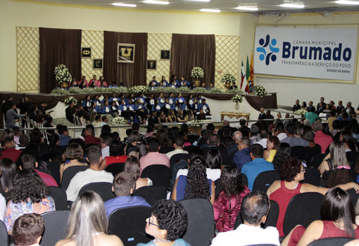 Brumado: Unopar promoveu a colação de grau dos cursos de Administração, Ciências Contábeis, Educação Física e Pedagogia