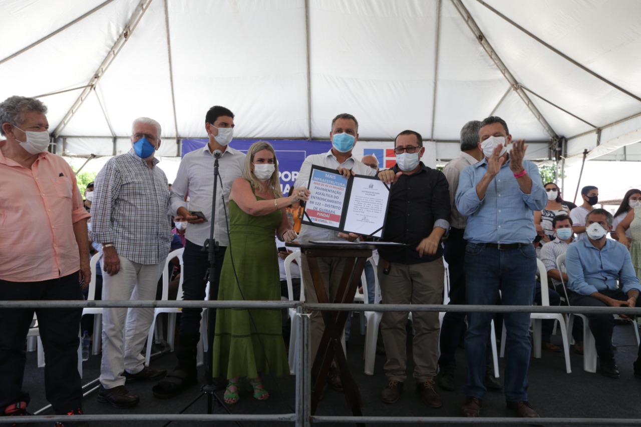 Rui autoriza construção de nova escola e anuncia obras em Pindaí