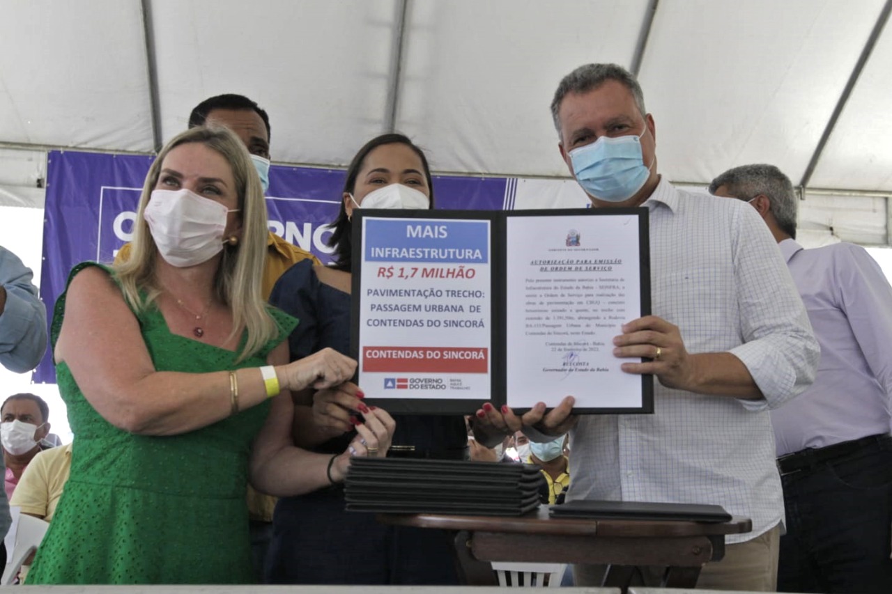 Em Contendas do Sincorá, Rui autoriza investimentos na infraestrutura, educação e outras áreas
