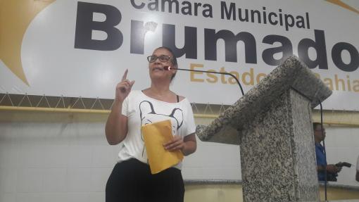 Brumado: com sessão lotada, projetos polêmicos não são votados pelos vereadores