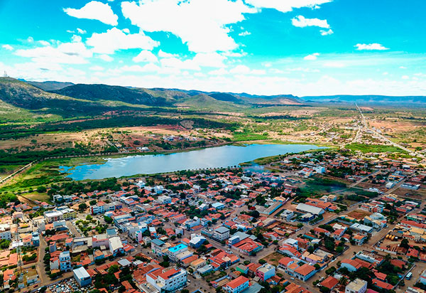 Mulher de 36 anos morre com suspeita de doença do fungo negro em Paramirim
