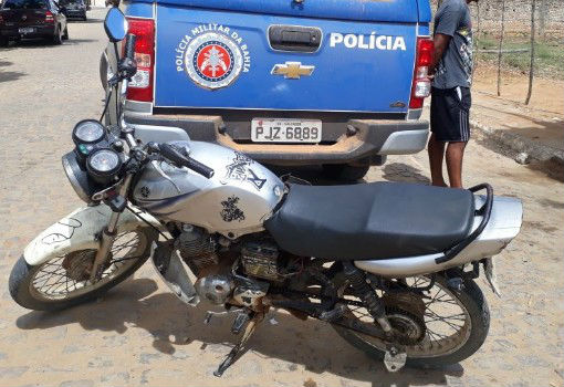 Presidente Jânio Quadros: Polícia Militar apreende moto com numeração de motor adulterada