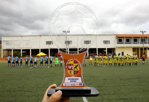 Futebol Solidário arrecada 800kg de alimentos e ajudará famílias carentes em Brumado