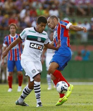 Campeonato Brasileiro: Bahia goleia o Figueirense em Feira