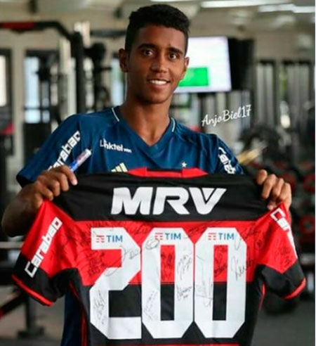 Brumado: Gabriel, ex-atacante do Flamengo, estará na  IV edição do Futebol Solidário