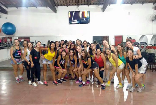 Genes Academia: Movimente-se, venha dançar com a gente!