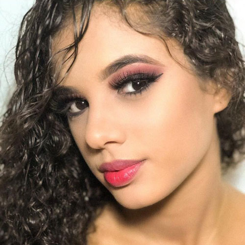 Geovana Valéria da Silva será a representante de Brumado no concurso Miss Bahia