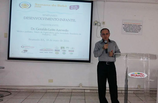Semana do Bebê: pediatra Geraldo Leite Azevedo palestrou no auditória da prefeitura de Brumado