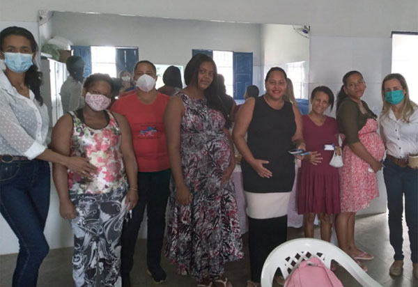 Grupo de gestantes se reúne para discutir importância do aleitamento materno