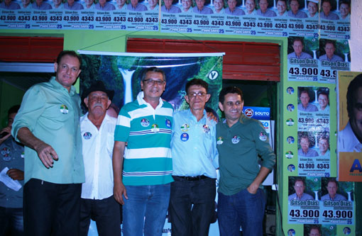 Eleições 2014: Gilson Dias inaugura comitê de campanha em Caraíbas