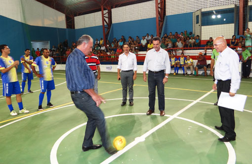 Brumado: Inaugurado Ginásio de Esportes Antônio Imbassahy