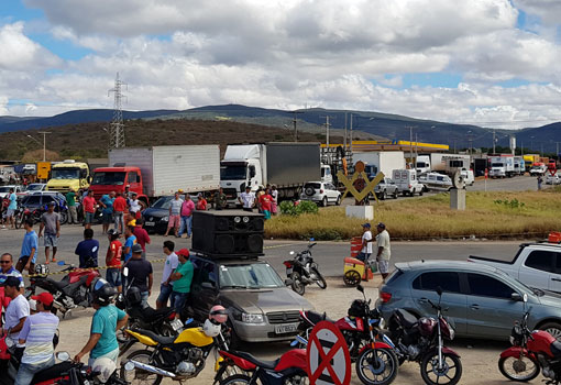 Brumado: manifestações de caminhoneiros entram no quarto dia