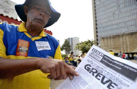 TRABALHADORES DOS CORREIOS PODEM ENTRAR EM GREVE
