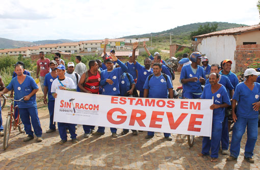 Bahia: Trabalhadores da construção civil encerram greve