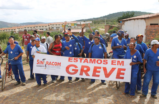 Brumado: Funcionários da Construção Civil paralisam atividades